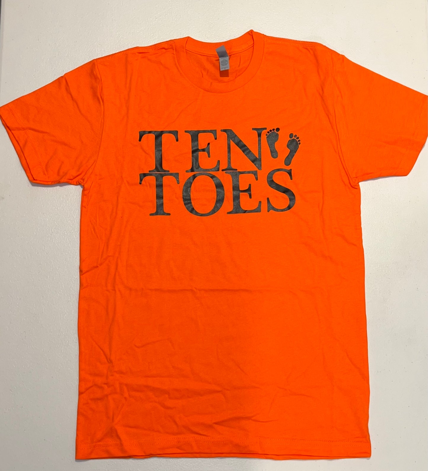 Ten Toes Orange/Black Tee