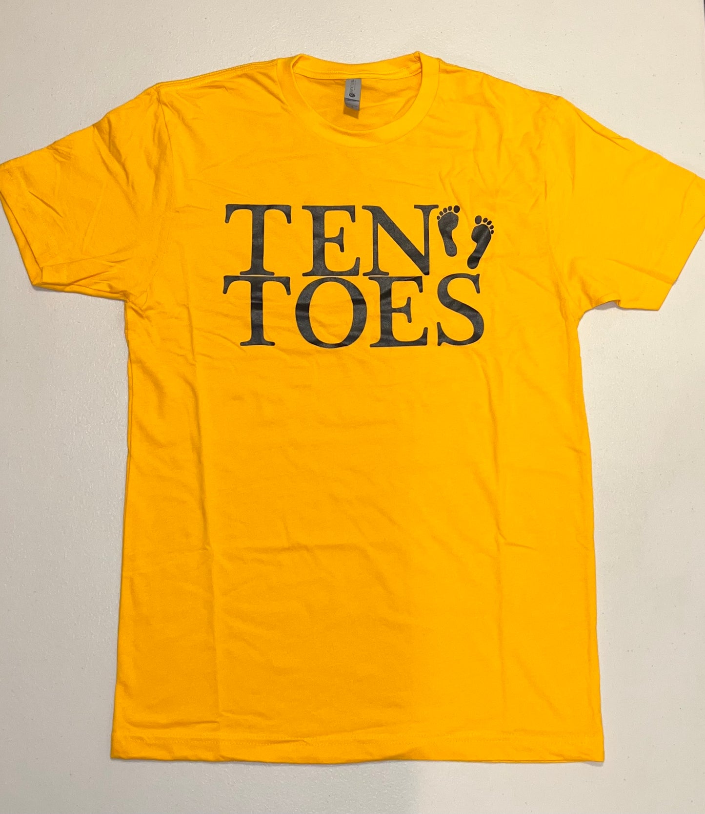 Ten Toes Yellow/Black Tee